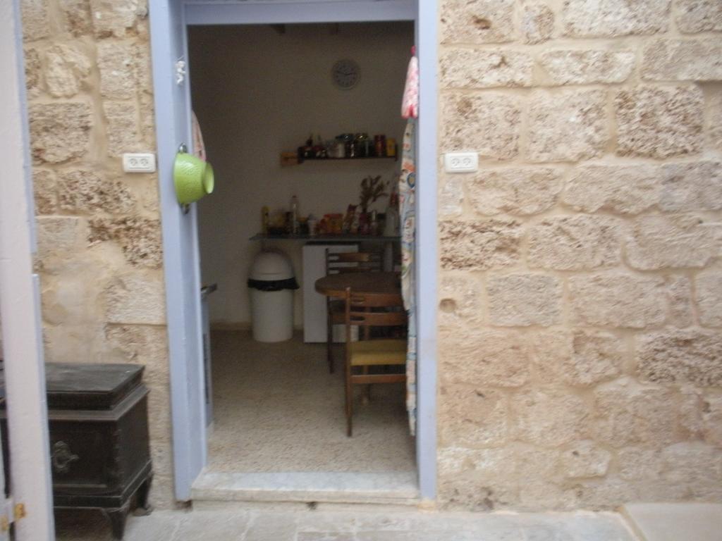 فندق نزار خوري فور هاوسينغ عكا المظهر الخارجي الصورة